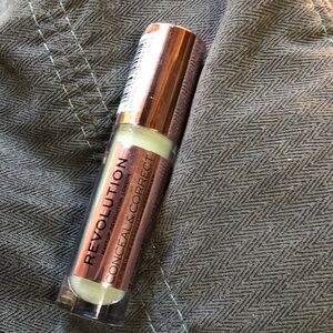 Revolution Conceal & Correct -